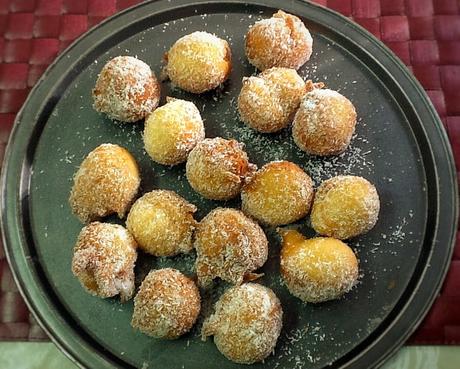 BUÑUELOS DE COCO BUÑUELOS DE COCO