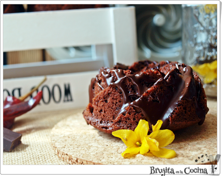 Mini bundt cake de chocolate picante