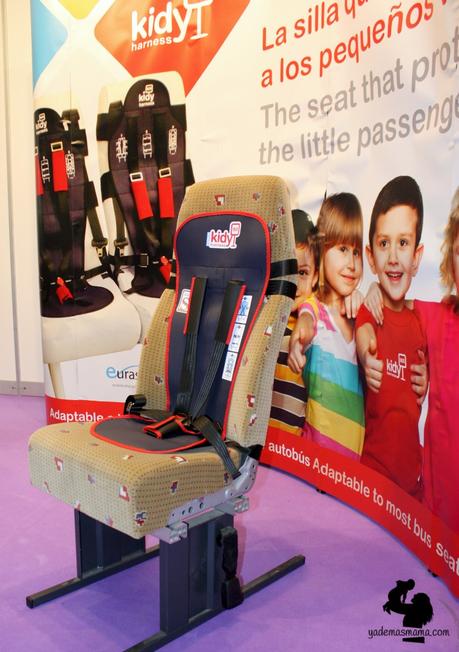 El primer sistema de retención infantil para autobuses SRI montado