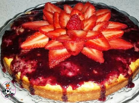 TARTA DE MANZANA Y FRESAS TARTA DE MANZANA Y FRESAS