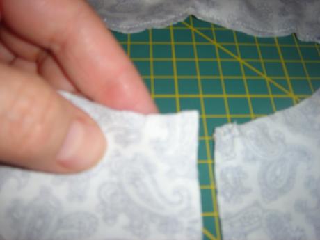 COMO HACER UNA OBERTURA DELANTERA Y ESCOTE COMO HACER UNA OBERTURA DELANTERA Y ESCOTE