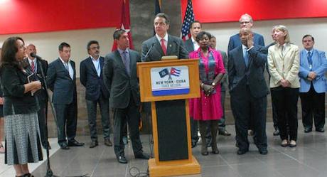 Firma Gobernador de Nueva York acuerdo para exportar vacuna cubana contra el cáncer Firma Gobernador de Nueva York acuerdo para exportar vacuna cubana contra el cáncer