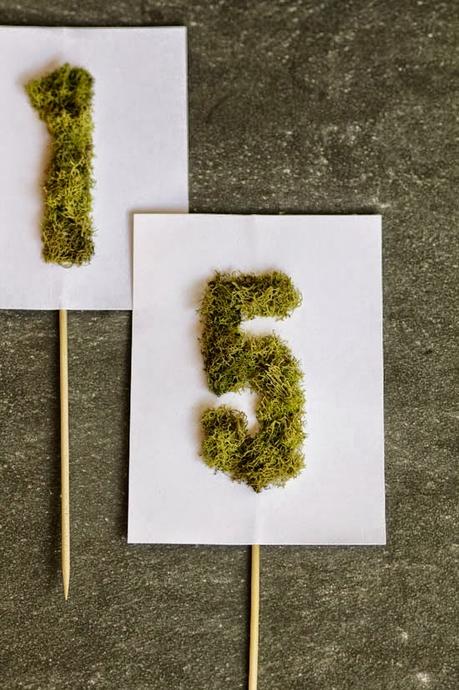 DIY: Números con musgo para una boda DIY: Números con musgo para una boda