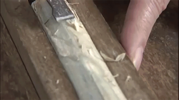 Artesano convierte libros viejos en libros acabados de salir de la imprenta book-1