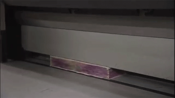 Artesano convierte libros viejos en libros acabados de salir de la imprenta book-3