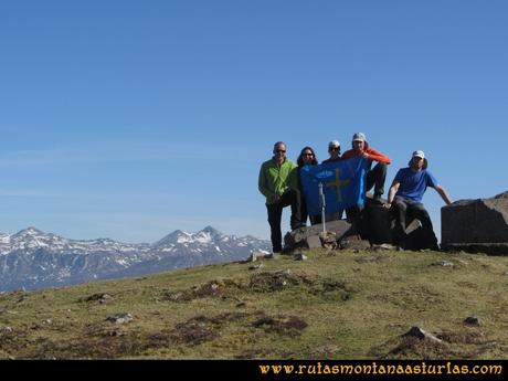 Ruta Linares, La Loral, Buey Muerto, Cuevallagar: Cima de la Loral