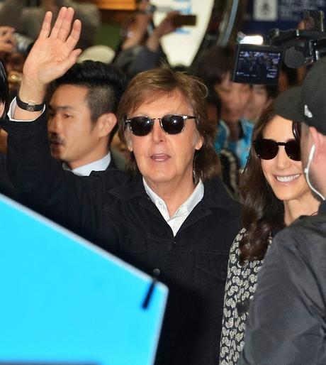 PAUL McCARTNEY EN OSAKA, JAPÓN, ABRIL 21, 2015.