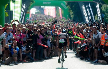 Triatlón – ¿Quieres participar en el Challenge Roth de 2016? DATEV-Challenge-Roth-bike