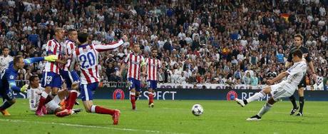 El Real Madrid a semifinales de la Champions League con acento mexicano Chicharito marca el gol de la victoria de Real Madrid en el 87`