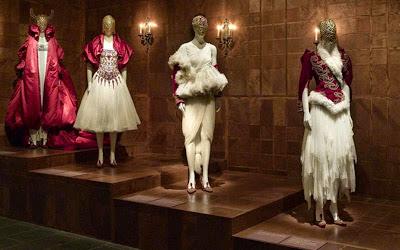 Londres se viste de Alexander McQueen