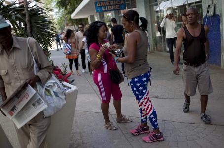 Cuba se llena de banderas de Estados Unidos