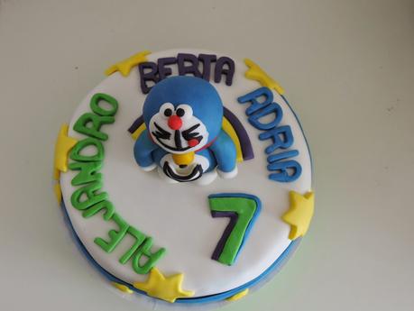 DORAEMON FONDANT-BIZCOCHO BLUE VELVET...