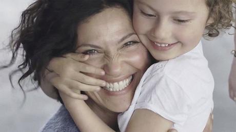 ¿Podrían tu hijos reconocerte por el tacto? Seguro que sí, mira este vídeo! ¿Podrían tu hijos reconocerte por el tacto? Seguro que sí, mira este vídeo!