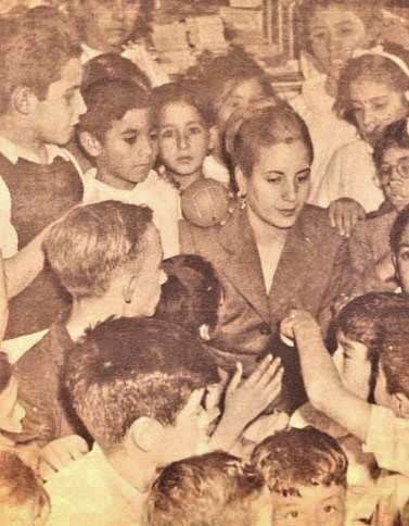 BOOK. “DIVAS REBELDES” DE CRISTINA MORATÓ: EVA PERÓN BOOK. “DIVAS REBELDES” DE CRISTINA MORATÓ: EVA PERÓN