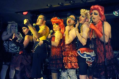 PUTO PERIODO CABARET PUNK : SANGRANDO ARTE