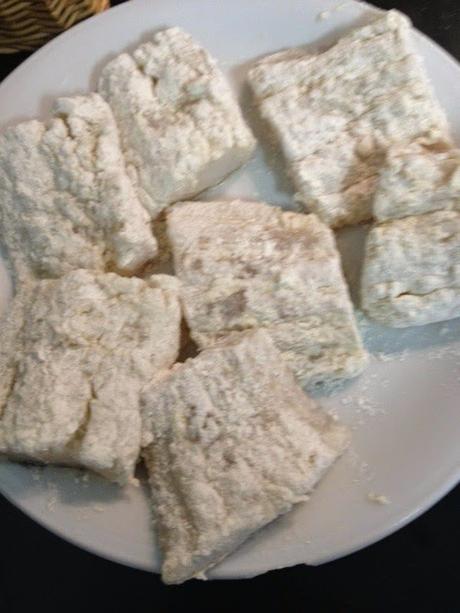 BACALAO A LA LLAUNA CON JUDIAS BLANCAS DE SANTA PAU BACALAO A LA LLAUNA CON JUDIAS BLANCAS DE SANTA PAU