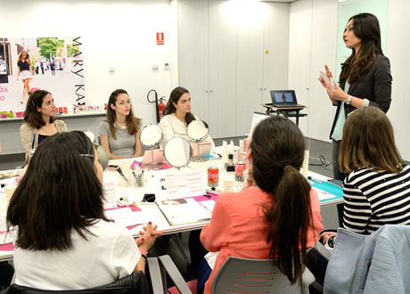 Aprende a cuidar tu piel con Mary Kay Aprende a cuidar tu piel con Mary Kay