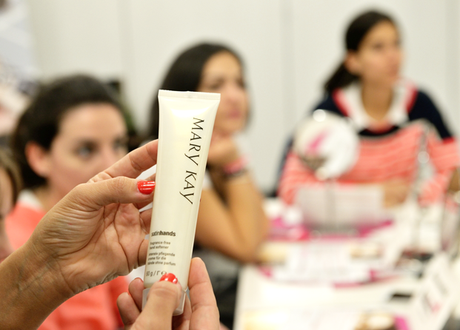Aprende a cuidar tu piel con Mary Kay Aprende a cuidar tu piel con Mary Kay