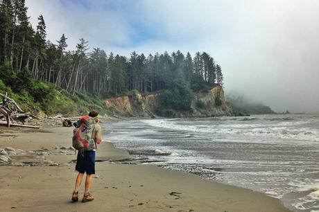 Como viajar con poco dinero Viajar como mochilero descubrir playas desiertas