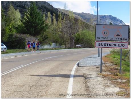 Hemos llegado al pueblo, a correr un poco que es cuesta abajo y no hay piedras