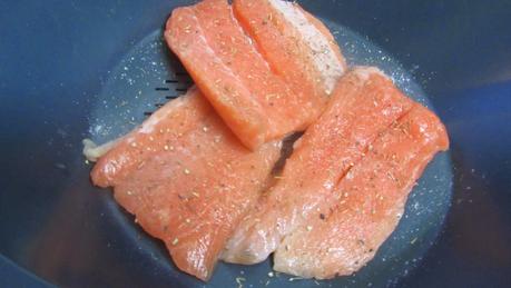 Pasta con salmón y langostinos