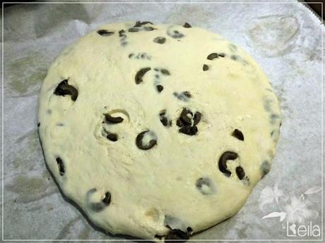 Pan damper australiano con aceitunas Pan damper australiano con aceitunas