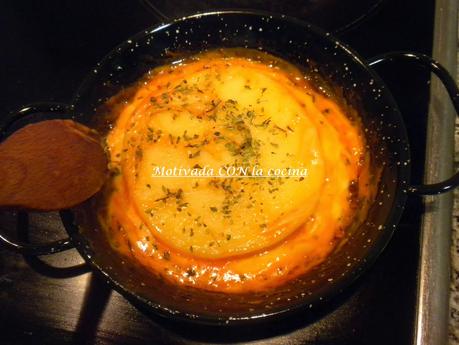 Cazuelita de provolone con tomate Cazuelita de provolone con tomate