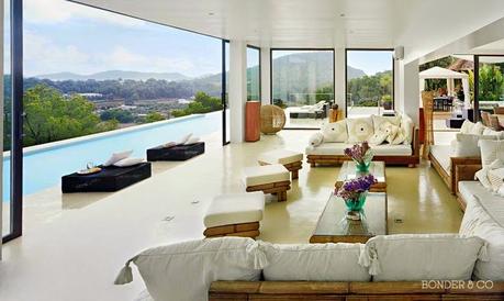 Casa Moderna en la Cala Jondal Casa Moderna en la Cala Jondal