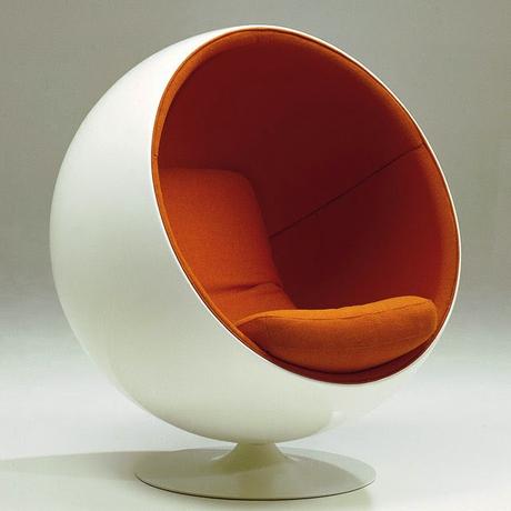 http://www.eero-aarnio.com/8/Ball-Chair.htm