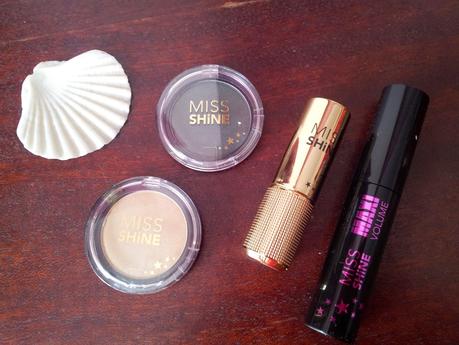 Maquillaje Glamuroso de Miss Shine Up