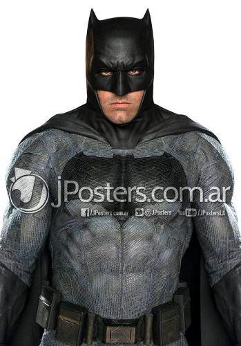 Dos nuevas imágenes de #BenAffleck como #Batman en #BatmanVsSuperman