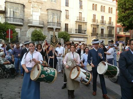 Nuestra hermandad en el regreso del simpecado del Rocío de Sevilla