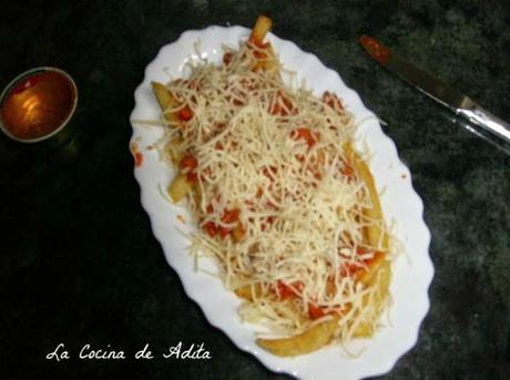 Tapa de patatas, con sobrasada y queso Tapa de patatas, con sobrasada y queso