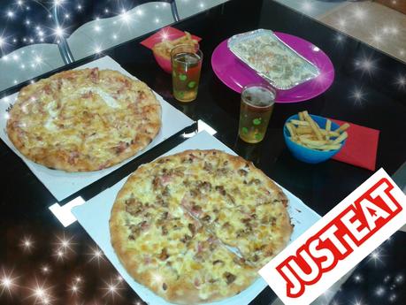 Mesa con productos just eat Mesa con productos just eat