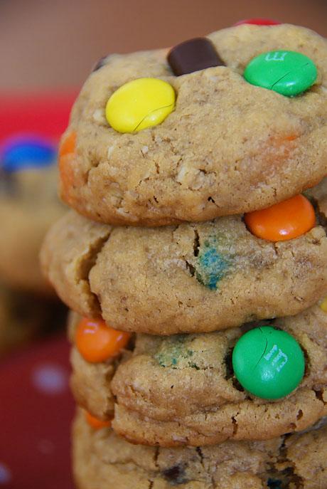 Monster Cookies, con M&Ms y Chips de Chocolate Monster Cookies, con M&Ms y Chips de Chocolate