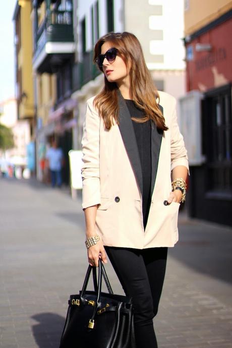 Walking the city Walking the city