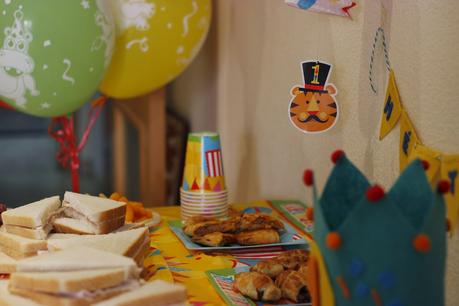 Su primer cumpleaños Su primer cumpleaños