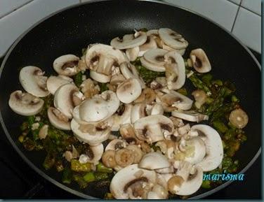 revuelto de trigueros y champiñon3 copia revuelto de trigueros y champiñon3 copia