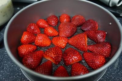 Postre de yogurt y fresas Postre de yogurt y fresas