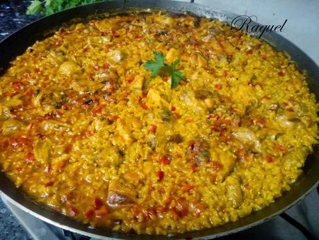 Paella de Pollo y Costilla Paella de Pollo y Costilla