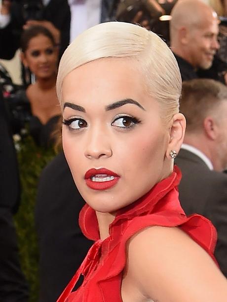 El maquillaje de Rita Ora en la gala MET 2015 Rita Ora