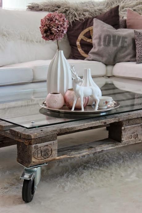 Mesa con palets Mesa con palets