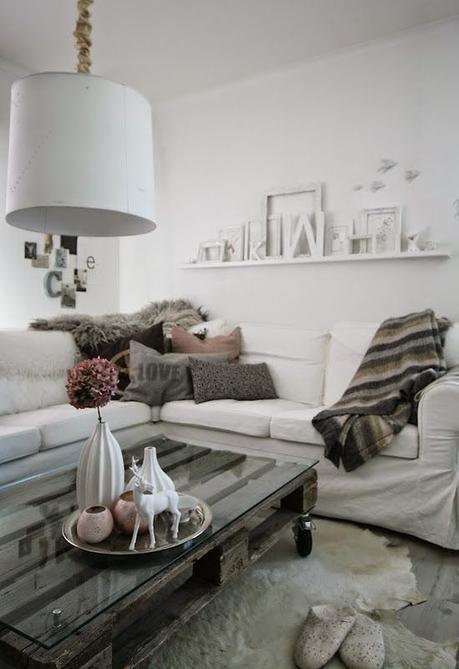 Mesa con palets Mesa con palets