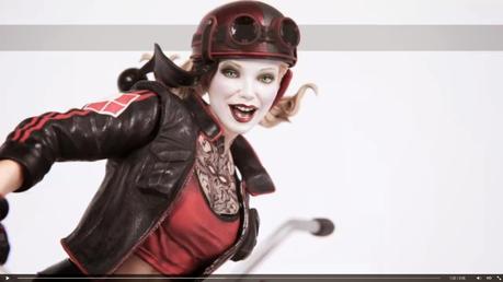 Harley Quinn se nos motoriza en esta estatua de la línea Gotham City Garage.