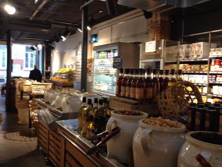 Causses: Alimentation generale de qualite. Causses: Alimentation generale de qualite.