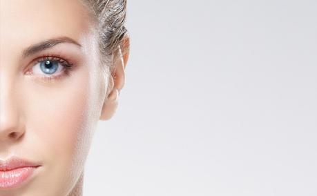 Tratamiento para el contorno de ojos Power Hyaluronic de Skeyndor contorno