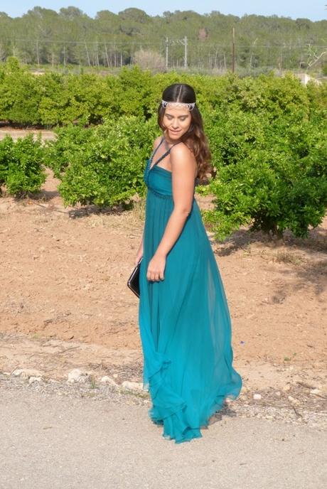 ¡Nuevo look! Invitada de boda con head chain ¡Nuevo look! Invitada de boda con head chain