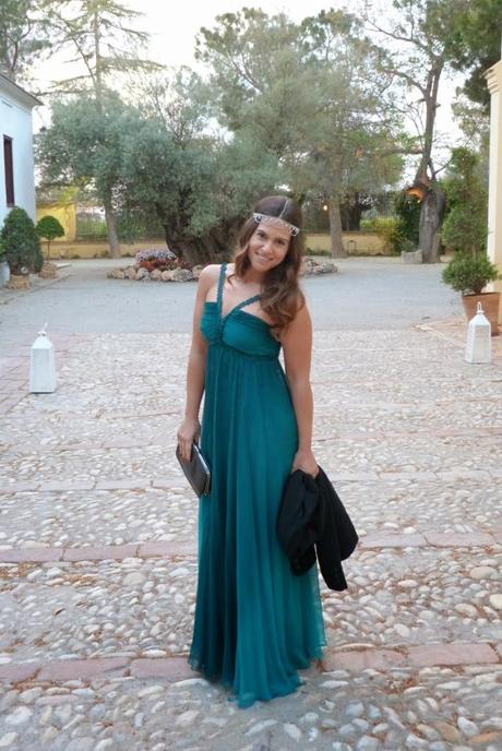 ¡Nuevo look! Invitada de boda con head chain ¡Nuevo look! Invitada de boda con head chain