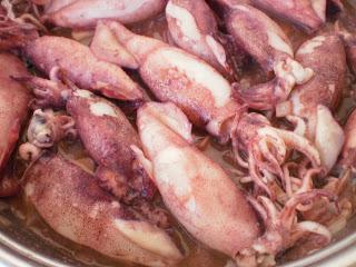 CALAMARITOS EN SALSA DE VINO BLANCO CALAMARITOS EN SALSA DE VINO BLANCO