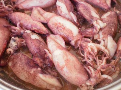 CALAMARITOS EN SALSA DE VINO BLANCO CALAMARITOS EN SALSA DE VINO BLANCO